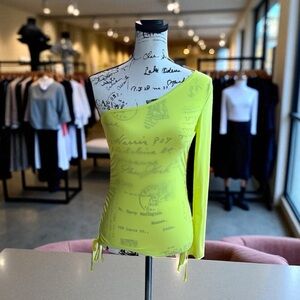 NWT Livi by Olivia Rae